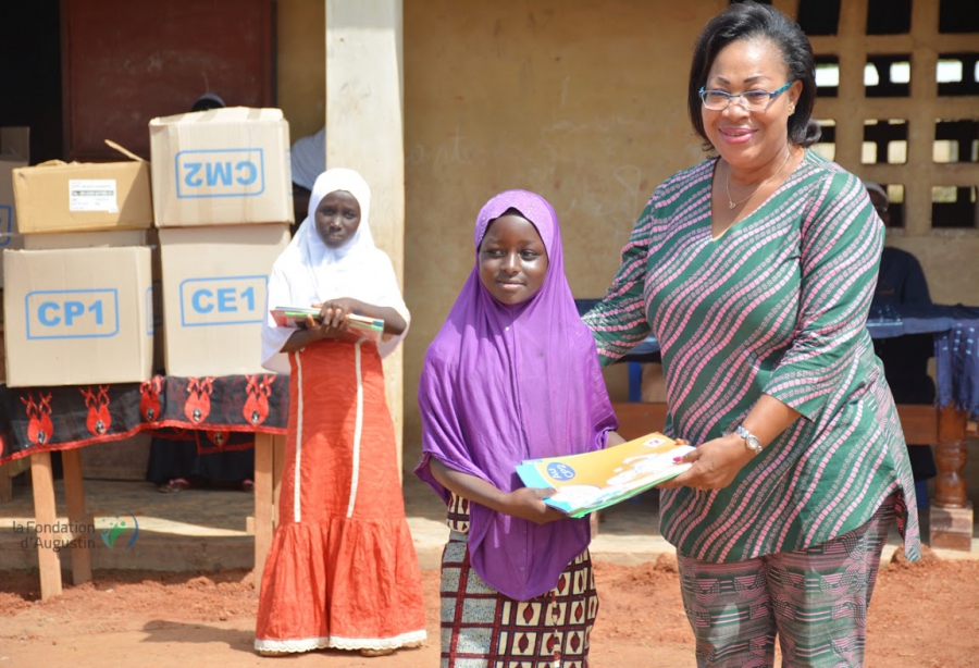 Dons de kits scolaire à la municipalité de Daoukro