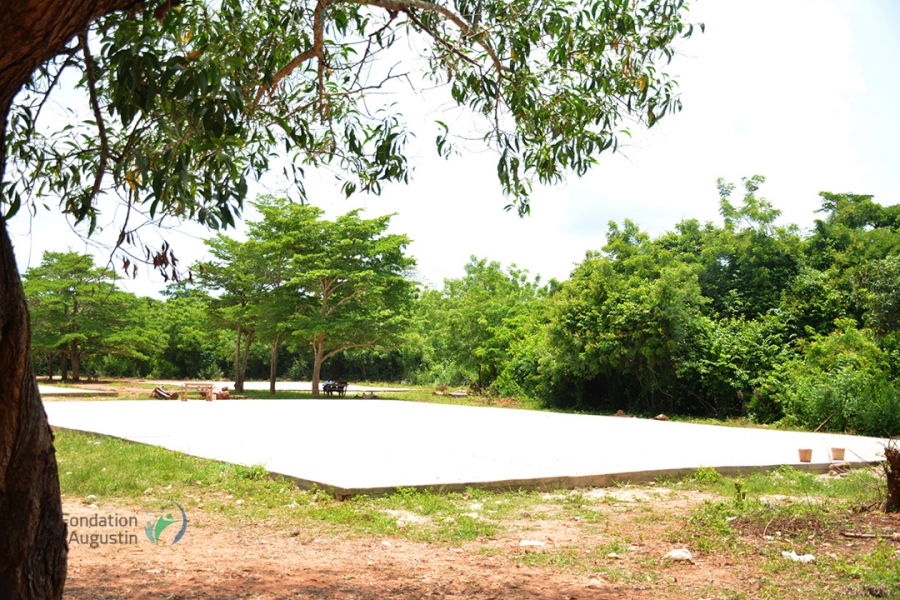 La réhabilitation du terrain de sport du Lycée Moderne de Dimbokro
