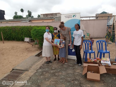 Prize giving to the top students at the non-state school ‘Le Petit Baobab’